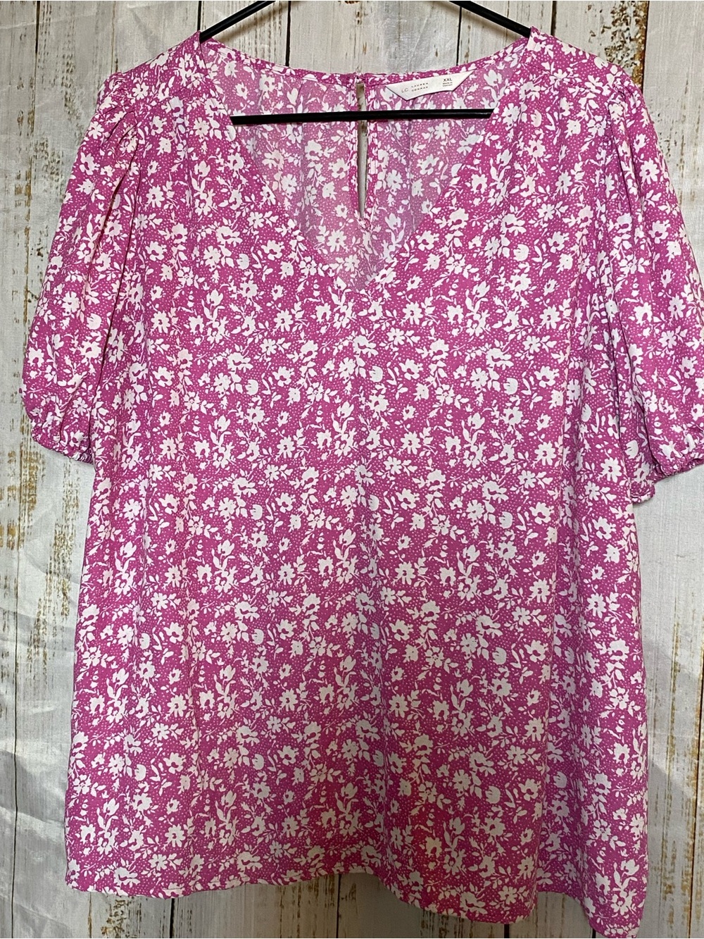 LAUREN CONRAD PINK FLORAL V-NECK BLOUSE